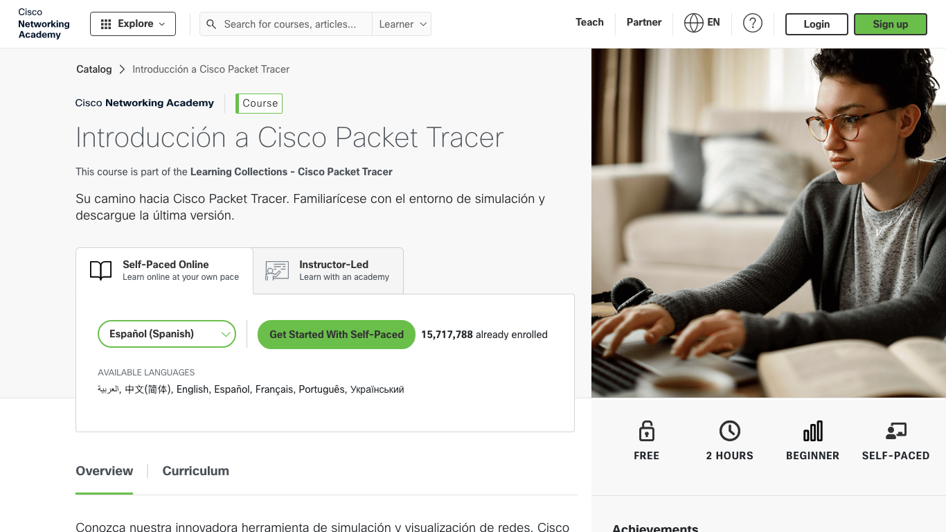 Página del curso Introducción a Cisco Packet Tracer con botón para empezar